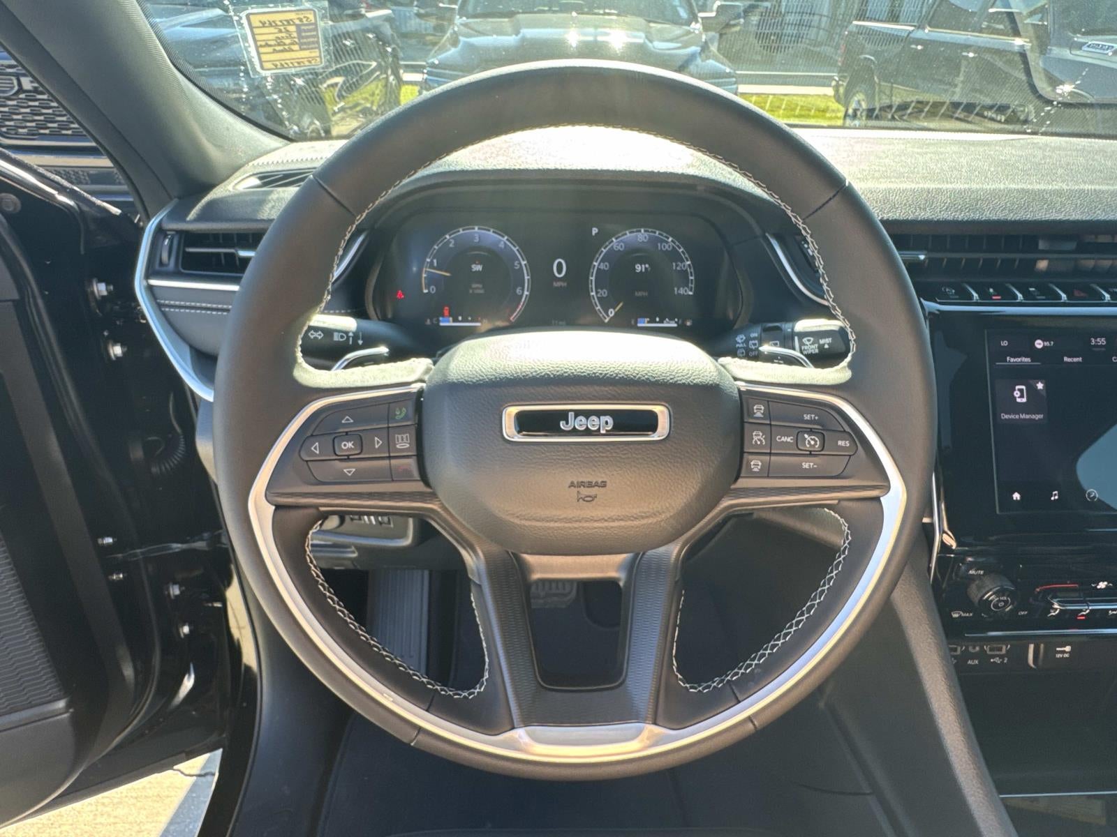 2025 Jeep Grand Cherokee GRAND CHEROKEE LAREDO X 4X2