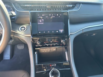 2025 Jeep Grand Cherokee GRAND CHEROKEE LAREDO X 4X2