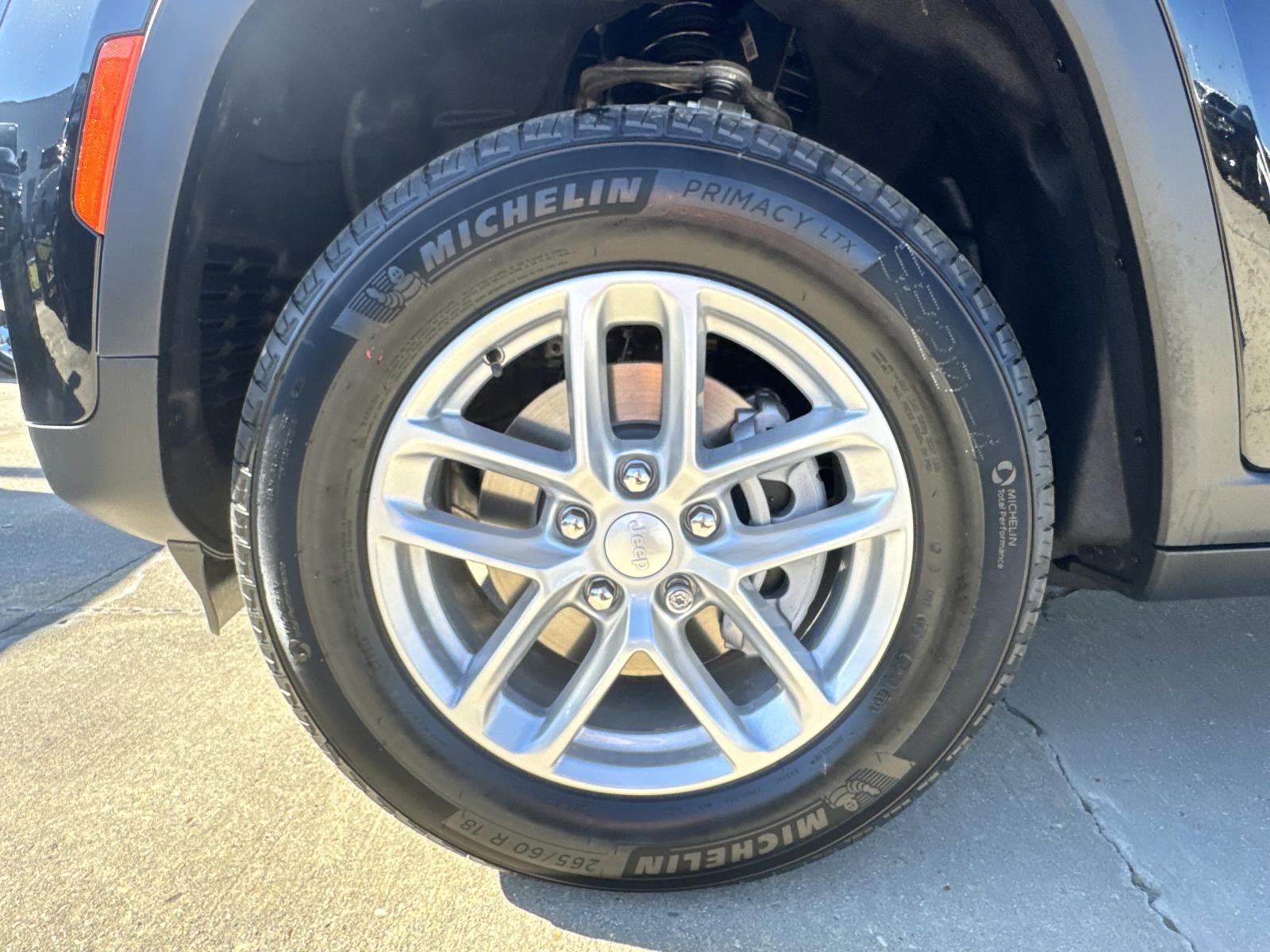 2025 Jeep Grand Cherokee GRAND CHEROKEE LAREDO X 4X2