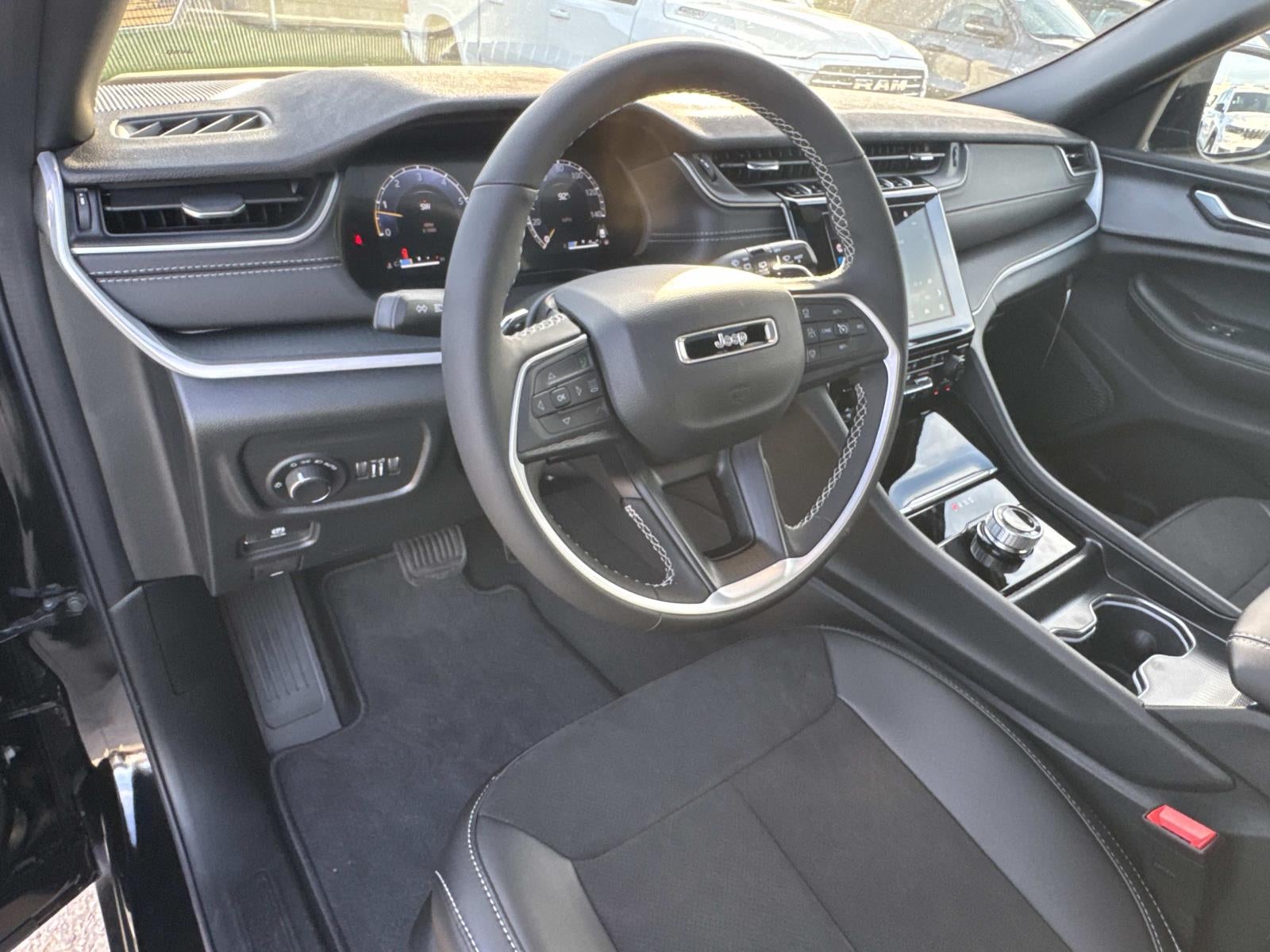 2025 Jeep Grand Cherokee GRAND CHEROKEE ALTITUDE X 4X2