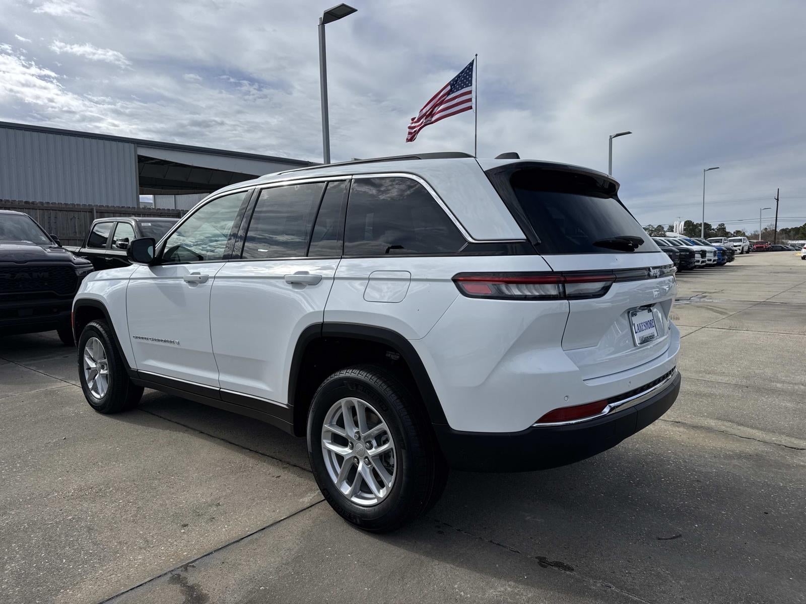 2025 Jeep Grand Cherokee GRAND CHEROKEE LAREDO X 4X2