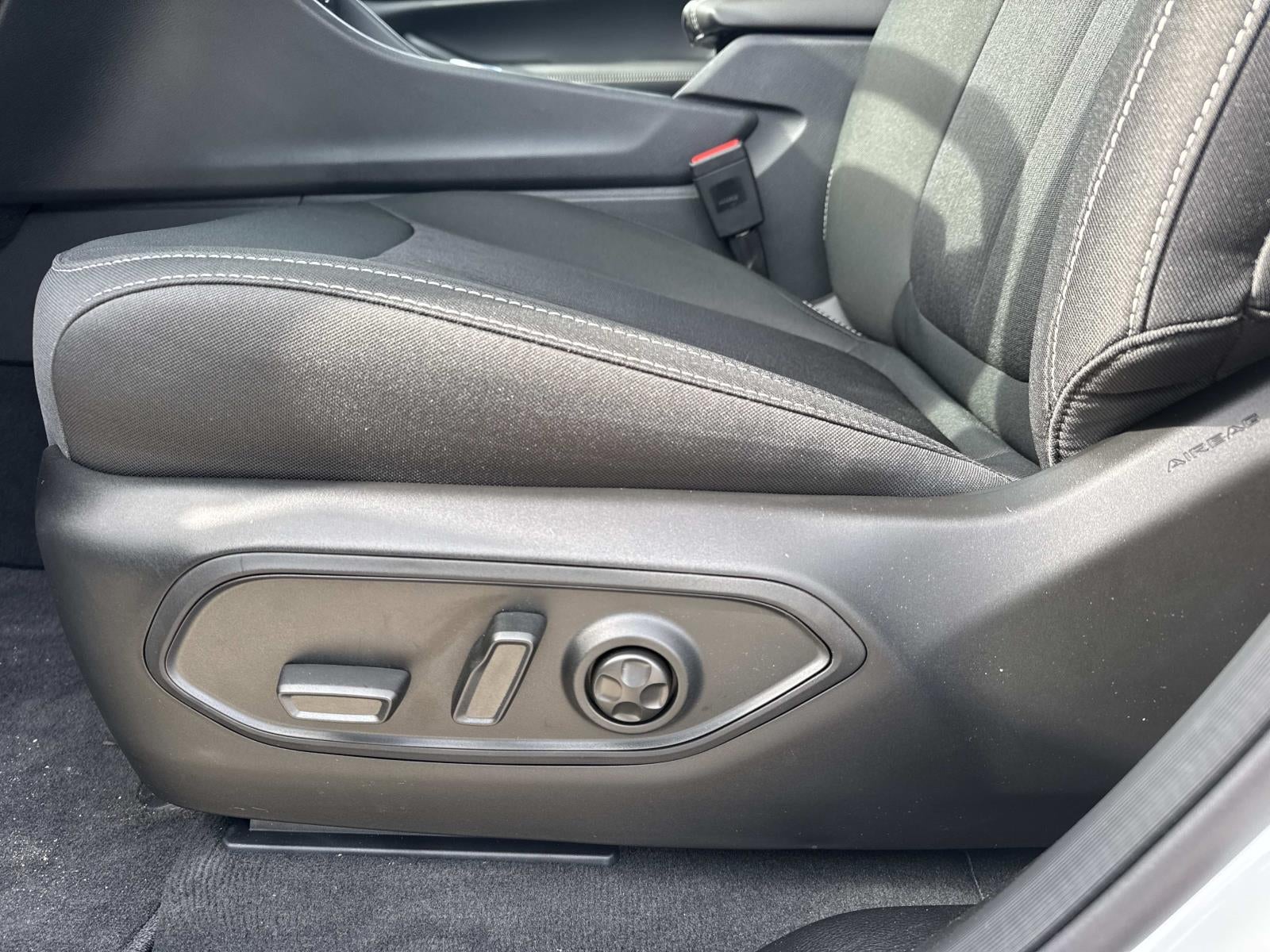 2025 Jeep Grand Cherokee GRAND CHEROKEE LAREDO X 4X2