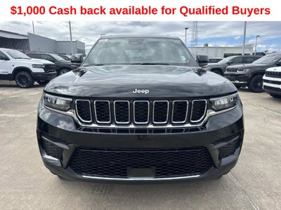 2027 Jeep Grand Cherokee Laredo