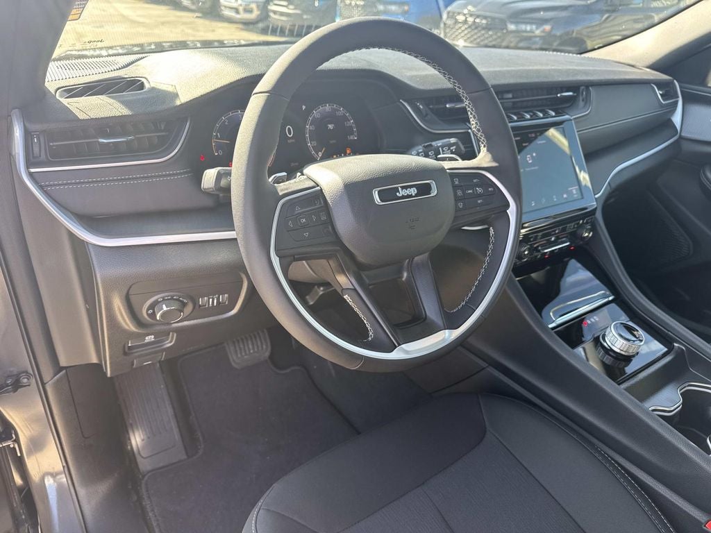 2026 Jeep Grand Cherokee GRAND CHEROKEE LAREDO X 4X2