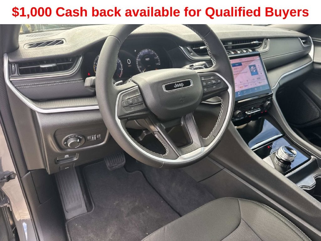 2027 Jeep Grand Cherokee Laredo