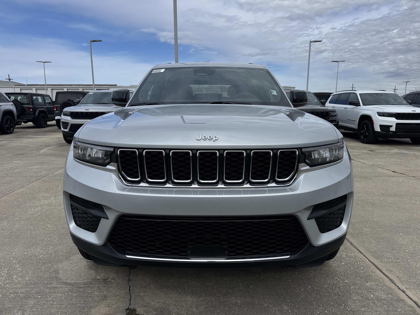 2025 Jeep Grand Cherokee GRAND CHEROKEE LAREDO X 4X2