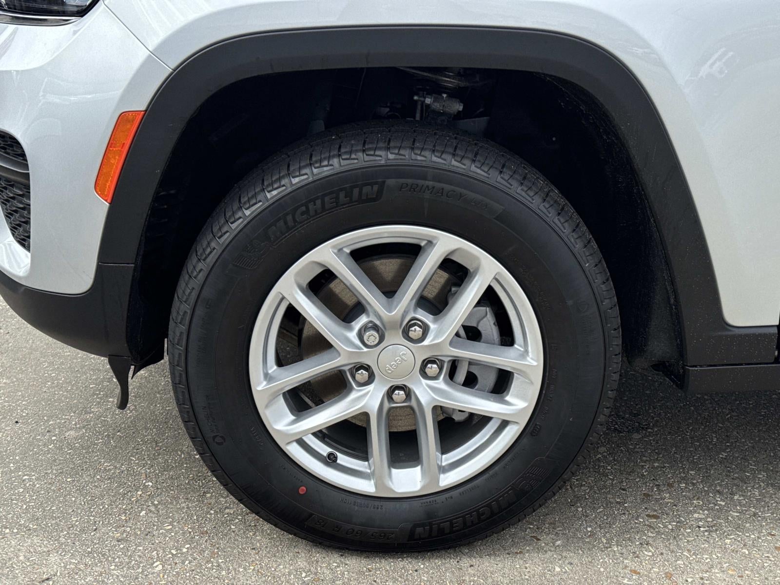 2025 Jeep Grand Cherokee GRAND CHEROKEE LAREDO X 4X2