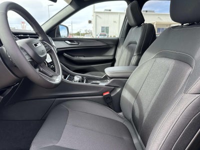 2025 Jeep Grand Cherokee GRAND CHEROKEE LAREDO X 4X2