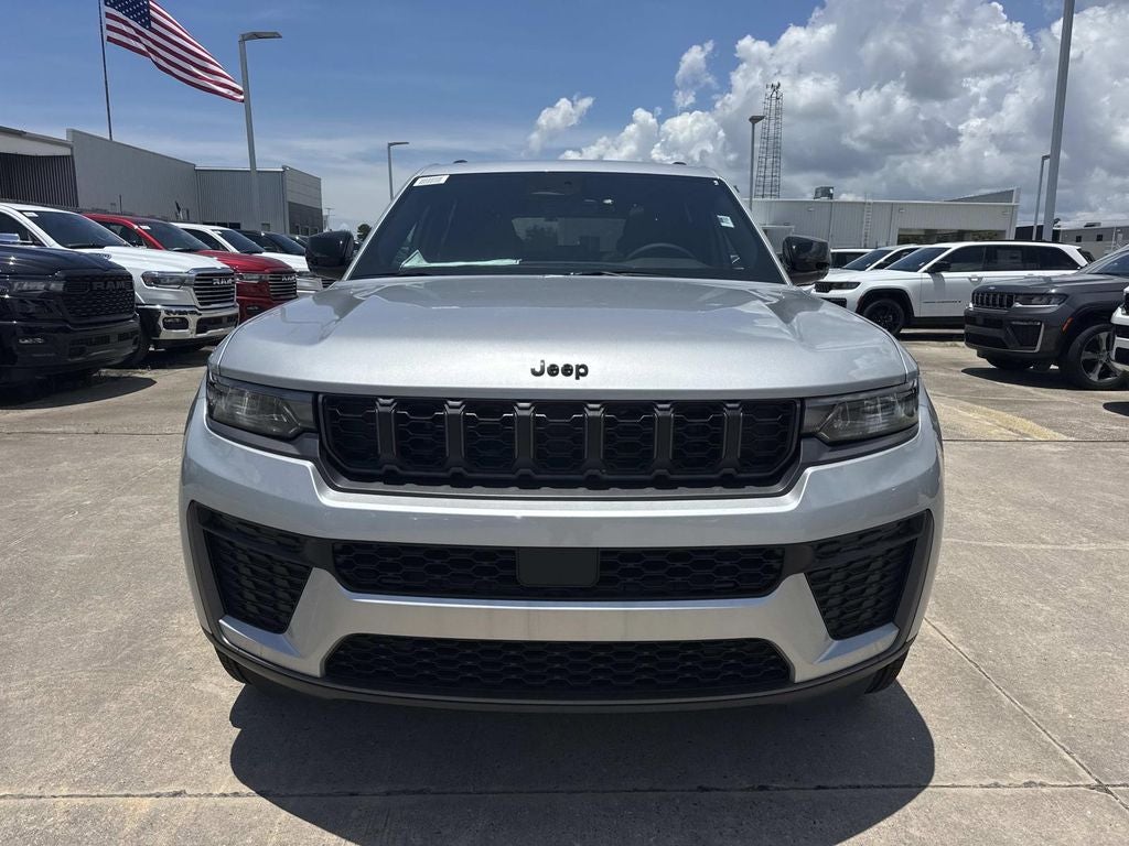 2026 Jeep Grand Cherokee GRAND CHEROKEE LAREDO ALTITUDE 4X2