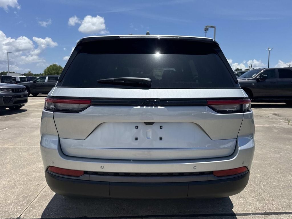 2026 Jeep Grand Cherokee GRAND CHEROKEE LAREDO ALTITUDE 4X2