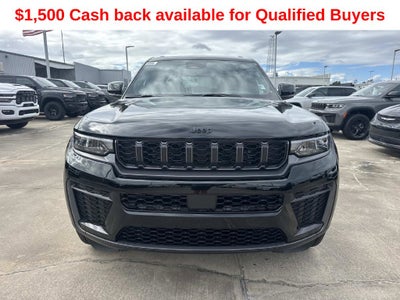 2027 Jeep Grand Cherokee Laredo Altitude