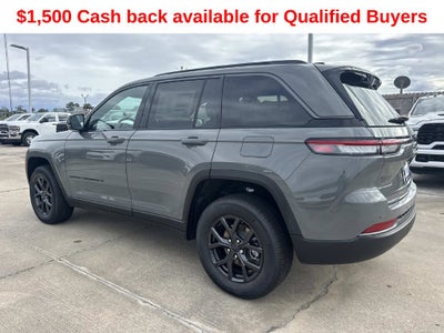 2027 Jeep Grand Cherokee Laredo Altitude