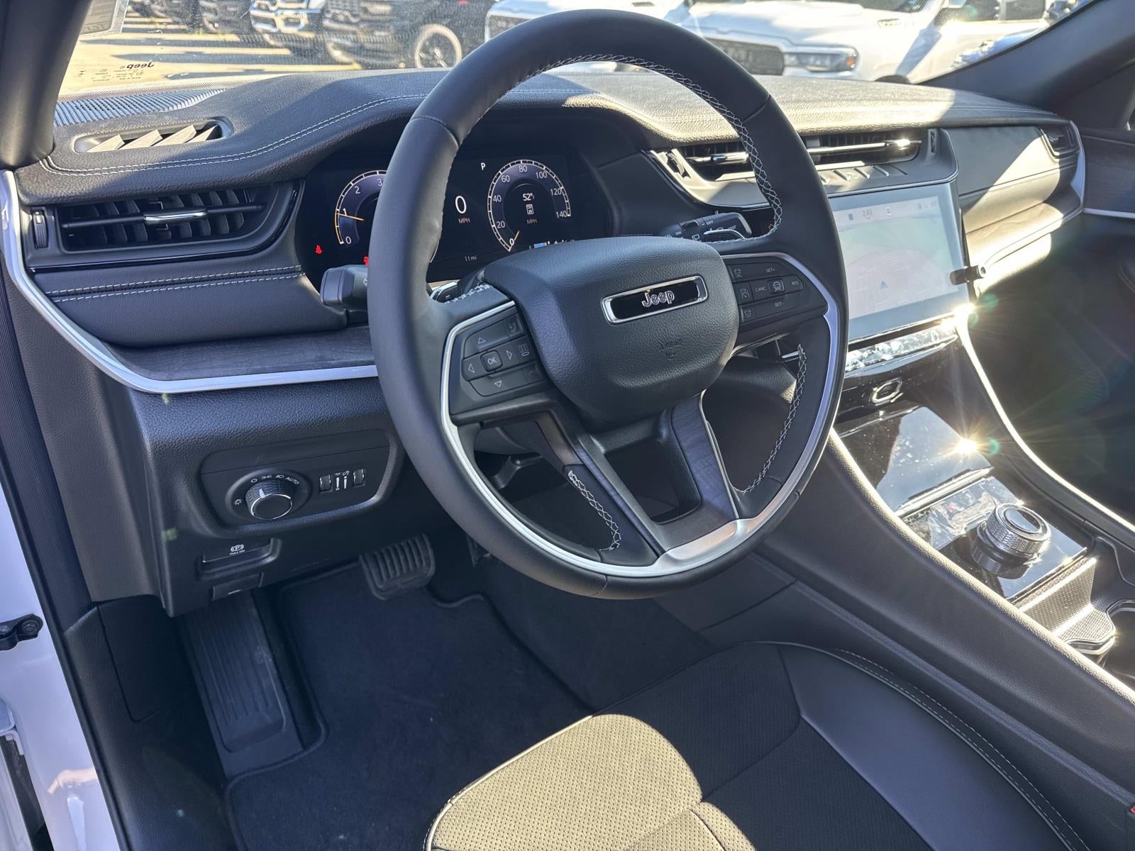 2026 Jeep Grand Cherokee GRAND CHEROKEE ALTITUDE 4X2