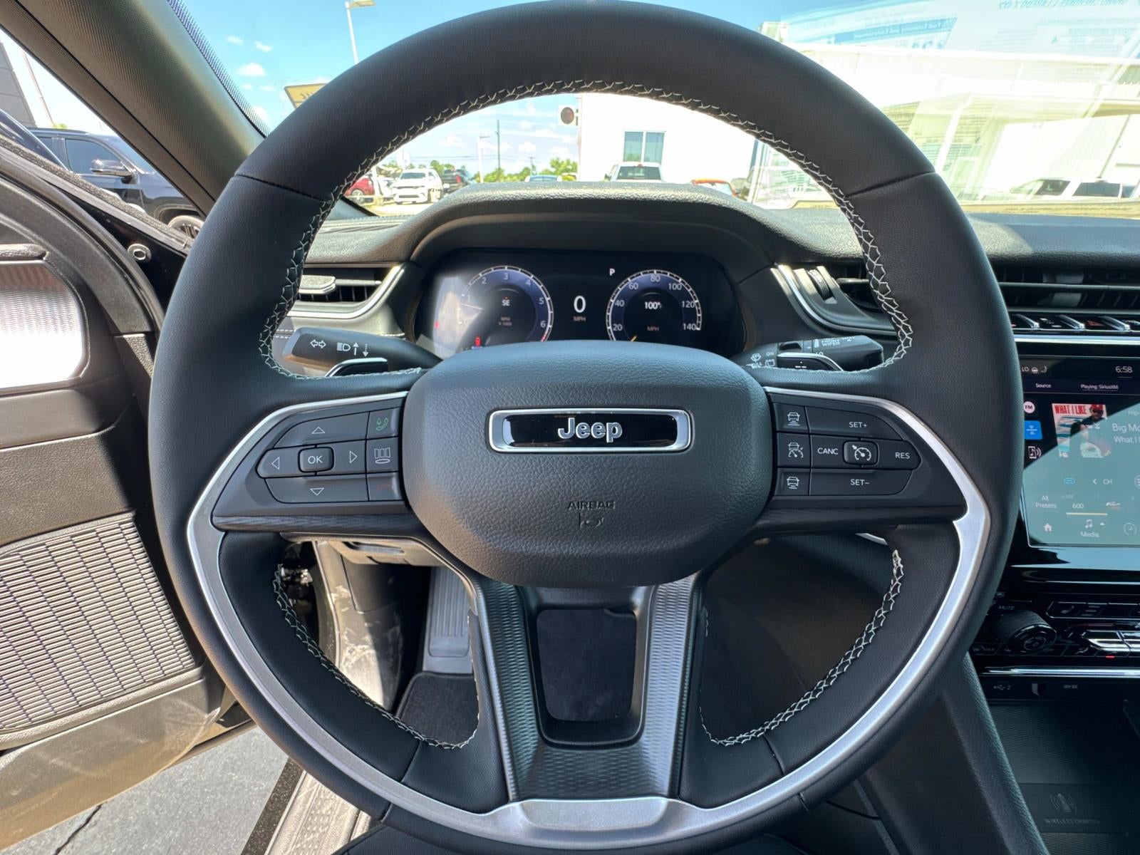 2025 Jeep Grand Cherokee GRAND CHEROKEE L LAREDO X 4X2