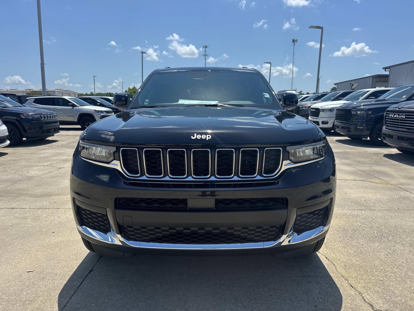 2025 Jeep Grand Cherokee GRAND CHEROKEE L LAREDO X 4X2