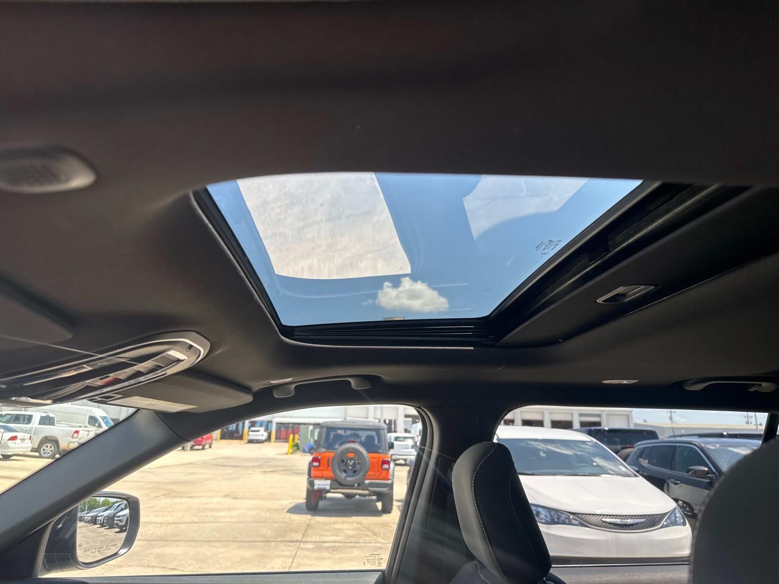 2025 Jeep Grand Cherokee GRAND CHEROKEE L LAREDO X 4X2