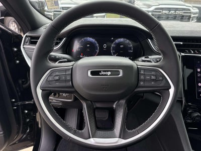 2025 Jeep Grand Cherokee GRAND CHEROKEE L LAREDO X 4X2