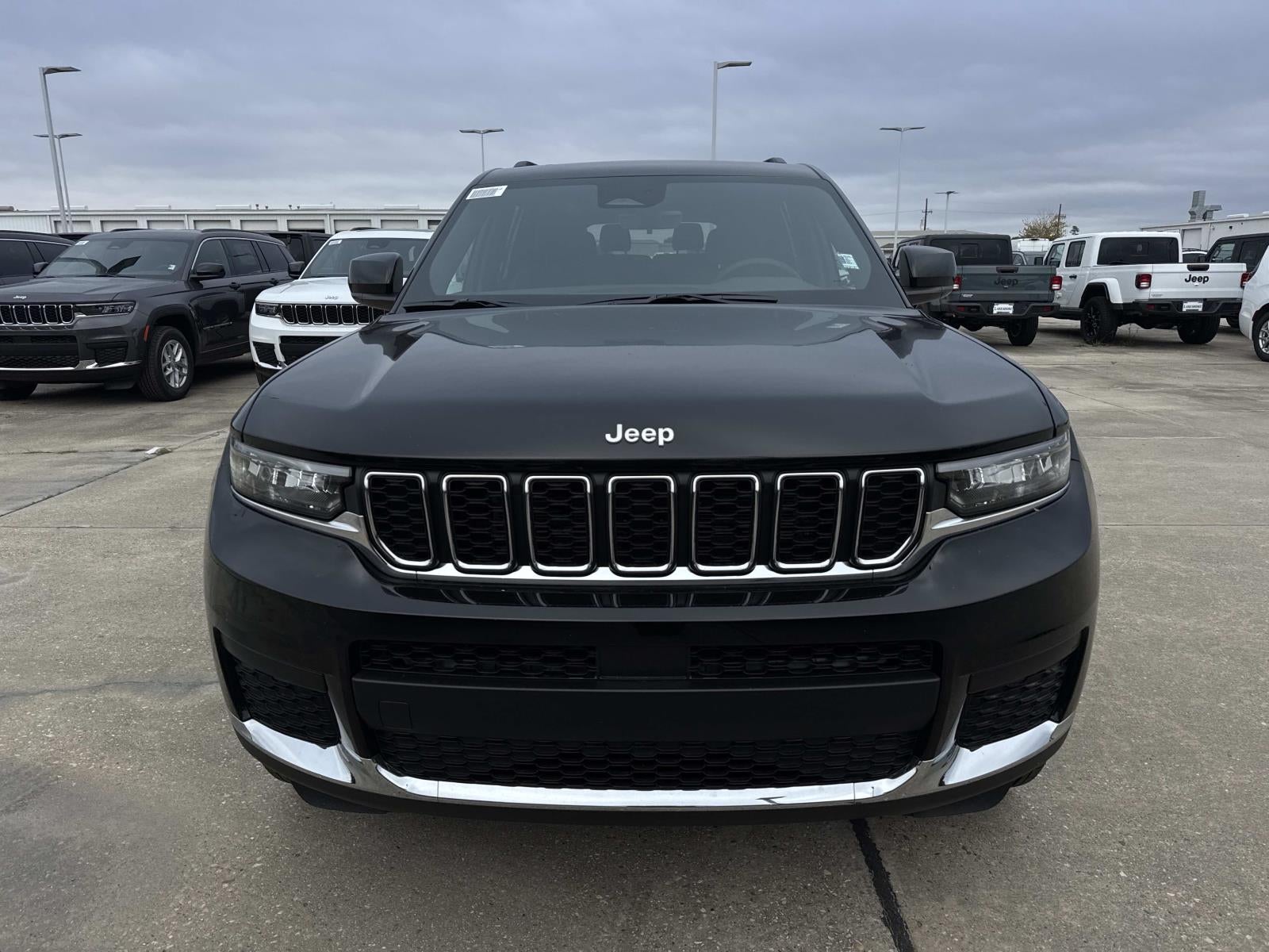 2025 Jeep Grand Cherokee GRAND CHEROKEE L LAREDO X 4X2