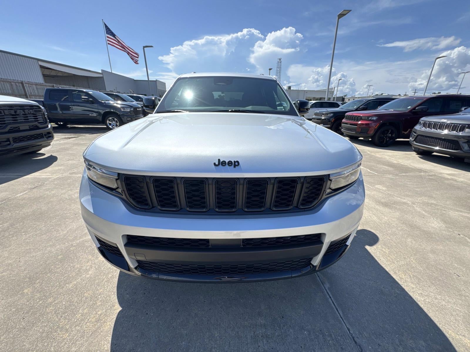 2025 Jeep Grand Cherokee GRAND CHEROKEE L ALTITUDE 4X2