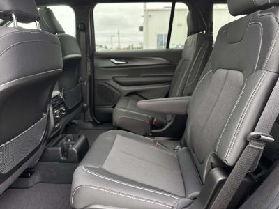 2026 Jeep Grand Cherokee GRAND CHEROKEE L LAREDO X 4X2