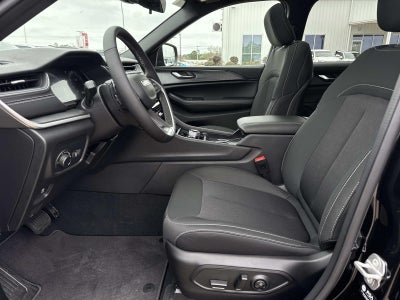 2026 Jeep Grand Cherokee GRAND CHEROKEE L LAREDO X 4X2