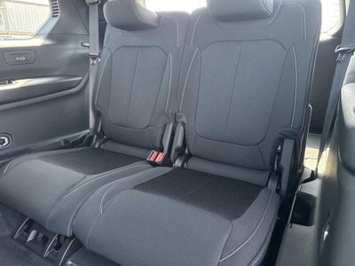 2026 Jeep Grand Cherokee GRAND CHEROKEE L LAREDO X 4X2