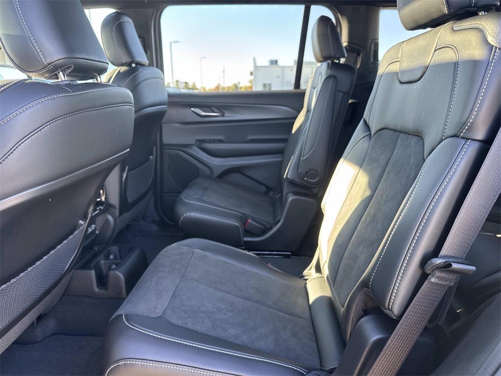 2025 Jeep Grand Cherokee GRAND CHEROKEE L ALTITUDE X 4X2