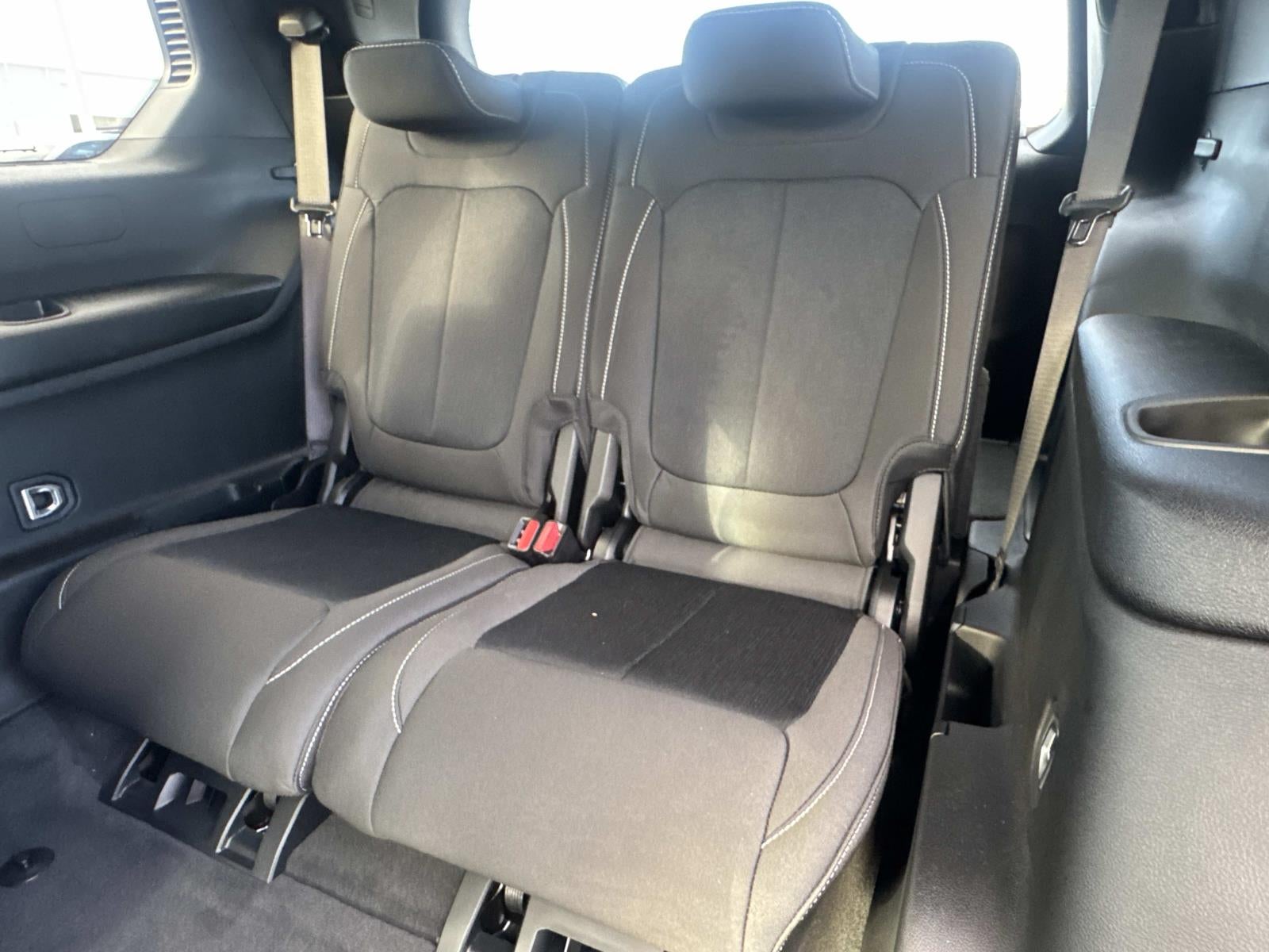 2025 Jeep Grand Cherokee GRAND CHEROKEE L LAREDO X 4X2