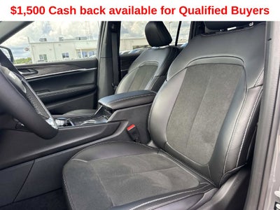2027 Jeep Grand Cherokee L Laredo Altitude