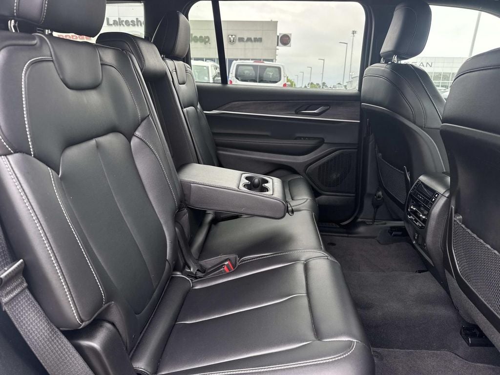 2025 Jeep Grand Cherokee L Limited 4x2
