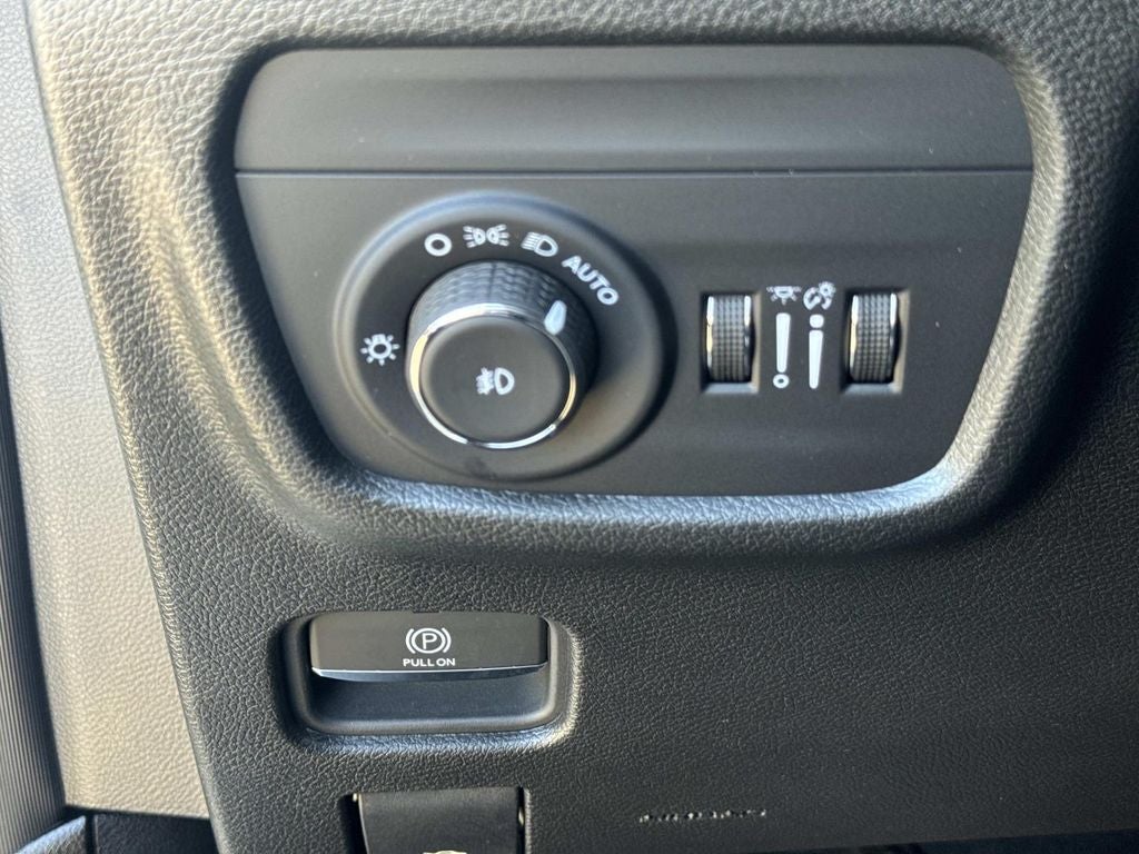 2025 Jeep Grand Cherokee L Limited 4x2