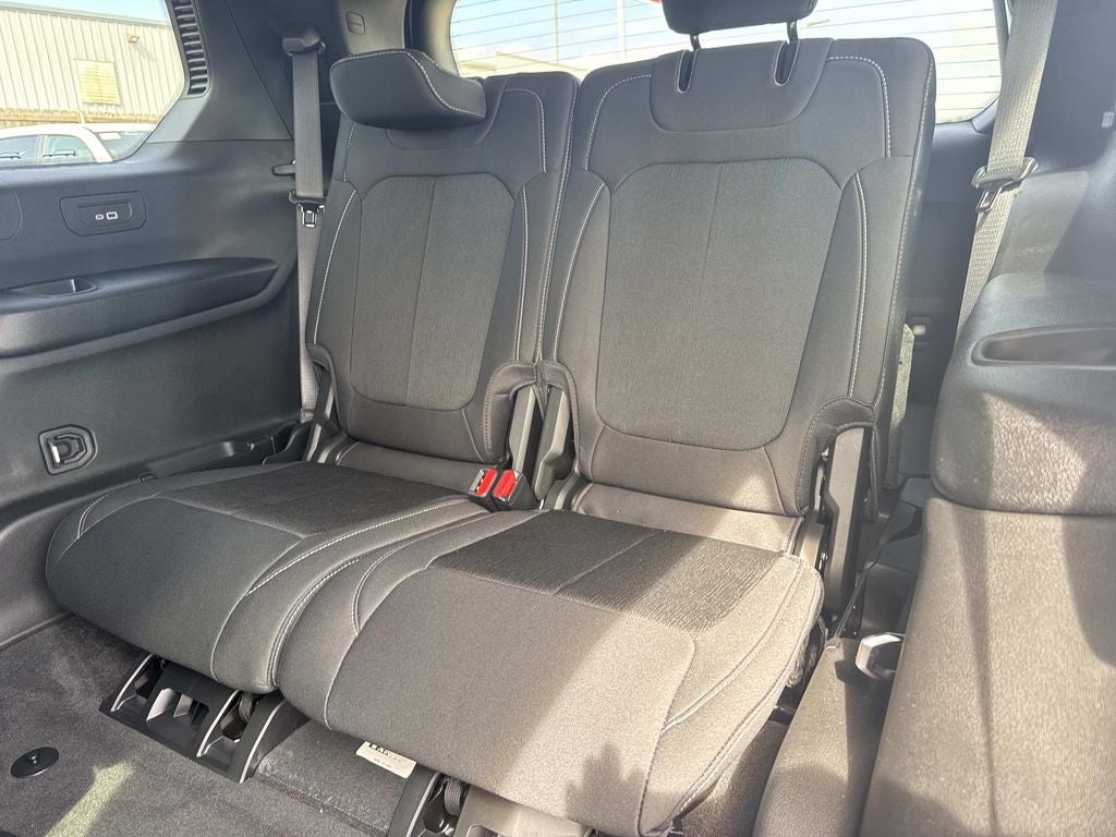 2026 Jeep Grand Cherokee GRAND CHEROKEE L LAREDO X 4X4