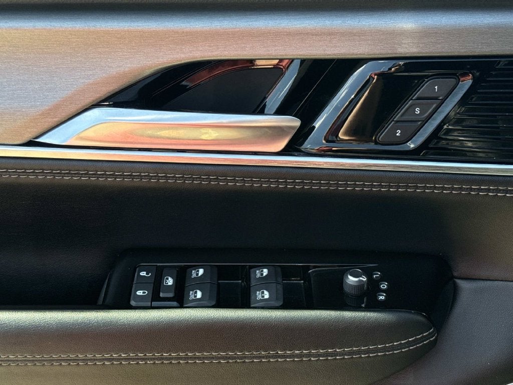2023 Jeep Wagoneer Series II