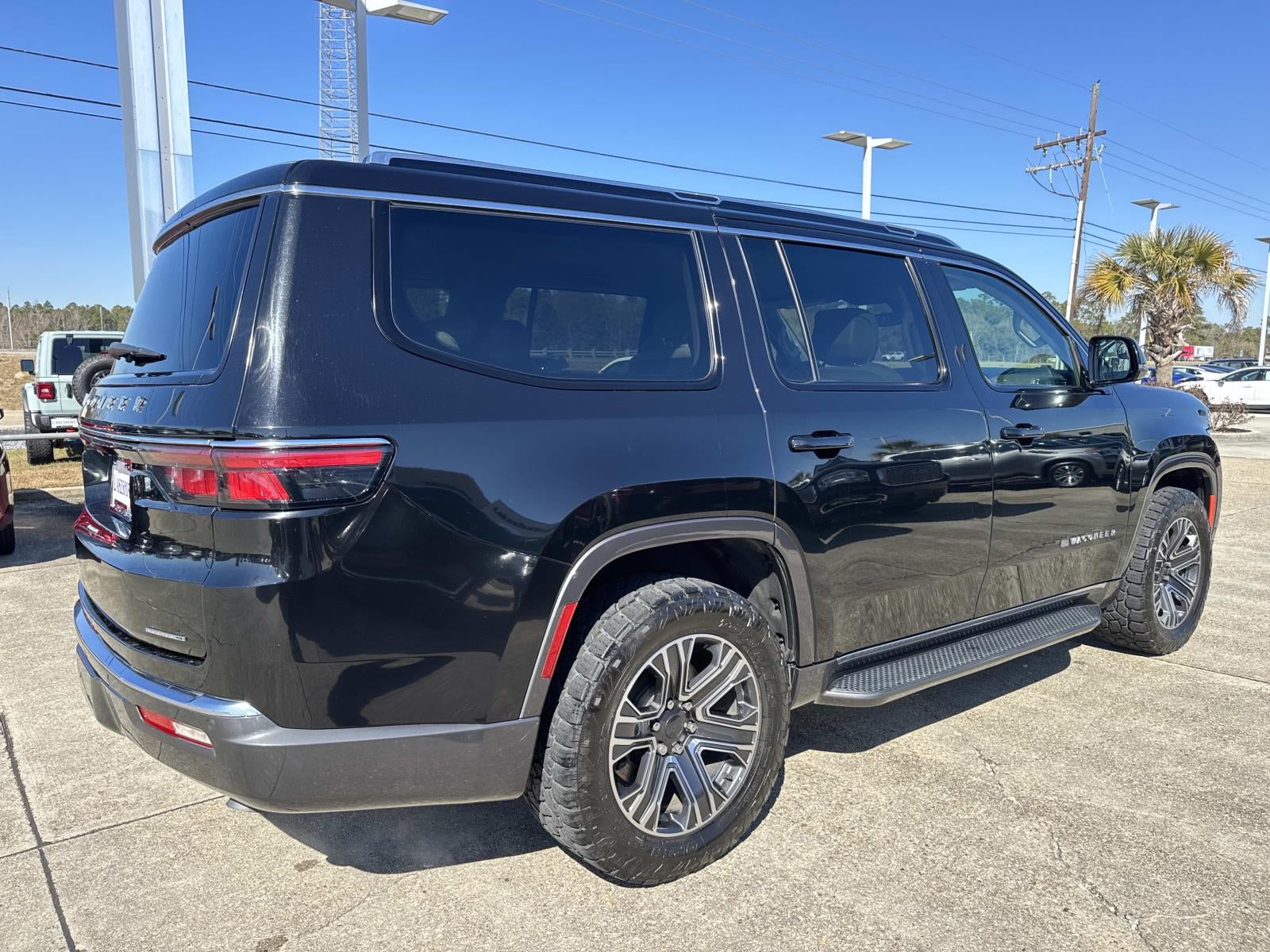 2022 Jeep Wagoneer Series III 4x2