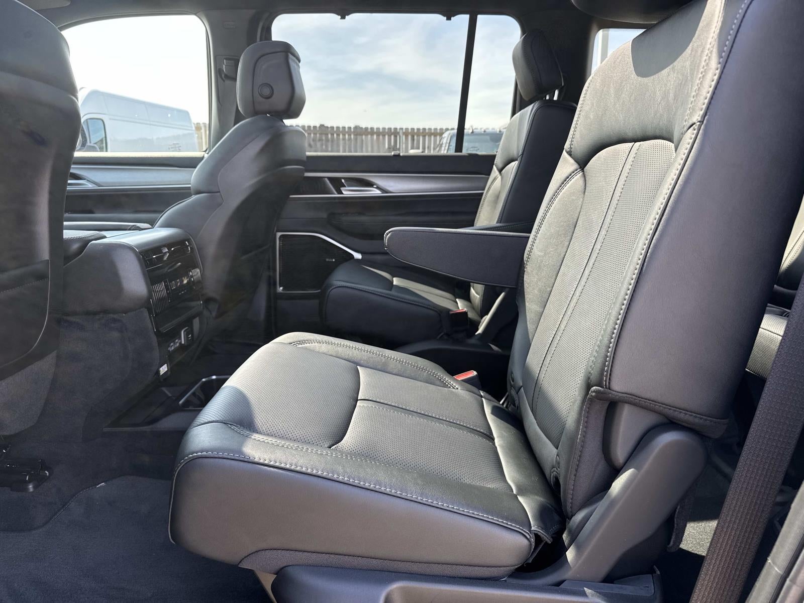 2026 Jeep Grand Wagoneer GRAND WAGONEER LIMITED RESERVE 4X4