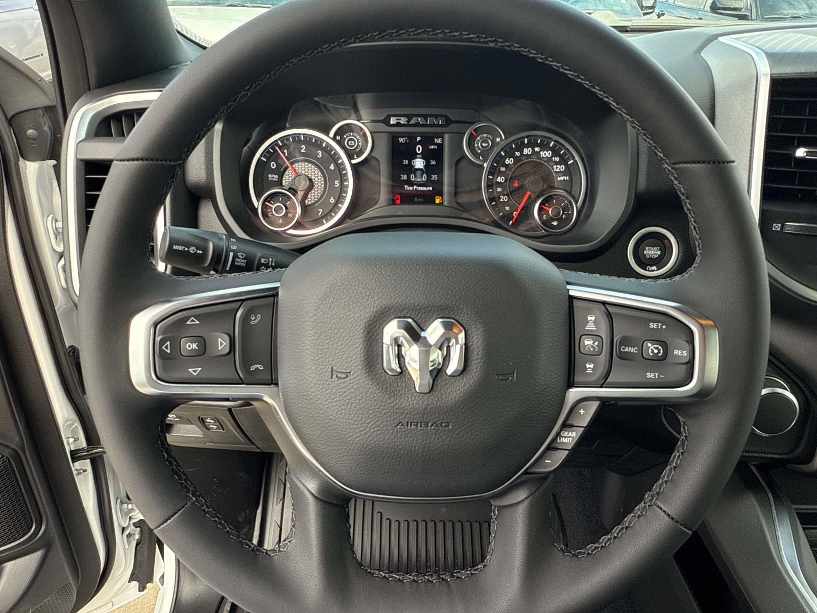 2026 RAM Ram 1500 RAM 1500 BIG HORN CREW CAB 4X2 5'7' BOX