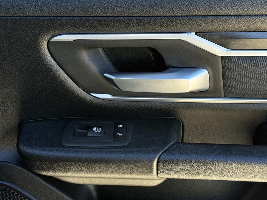 2021 RAM 1500 Big Horn Crew Cab 4x2 5'7' Box