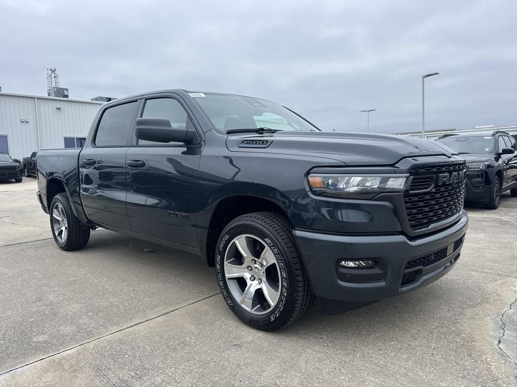 2026 RAM 1500 Express Crew Cab 5'7's photo
