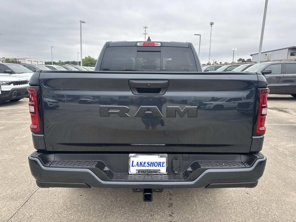 2026 RAM Ram 1500 RAM 1500 EXPRESS CREW CAB 4X2 5'7' BOX