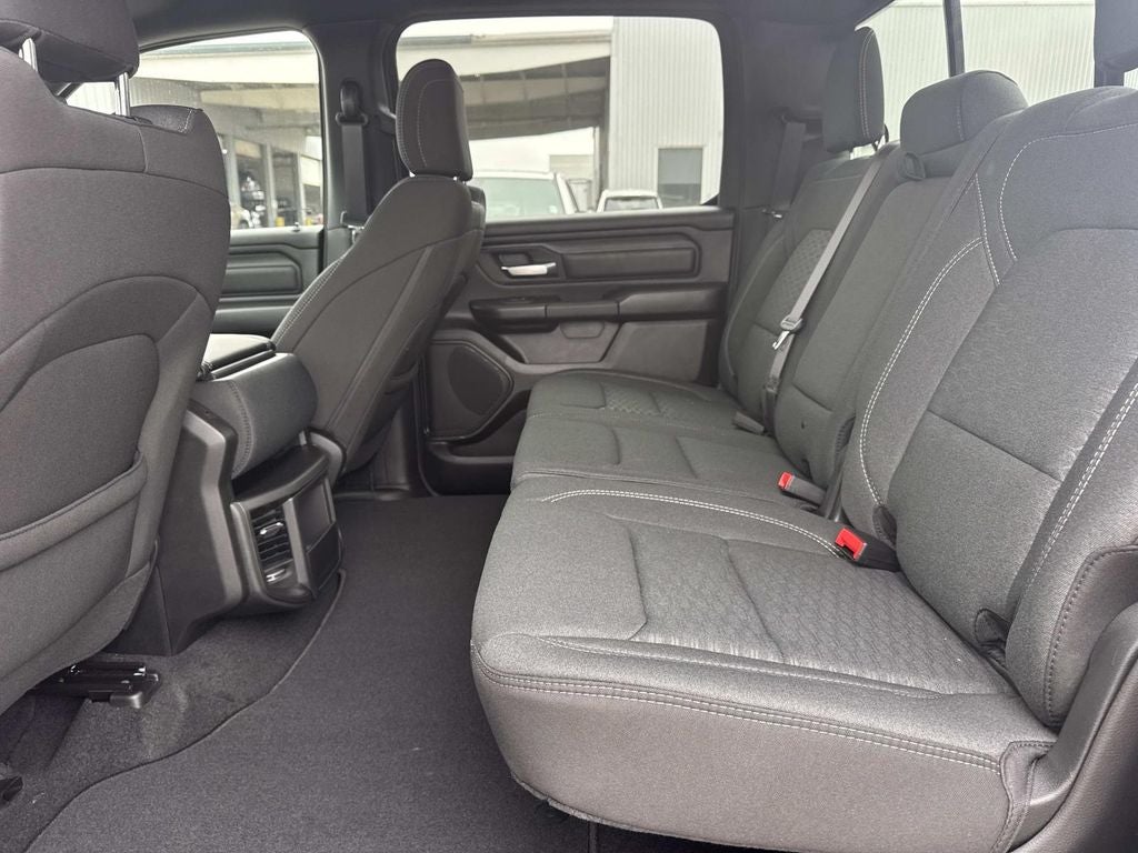 2026 RAM Ram 1500 RAM 1500 EXPRESS CREW CAB 4X2 5'7' BOX