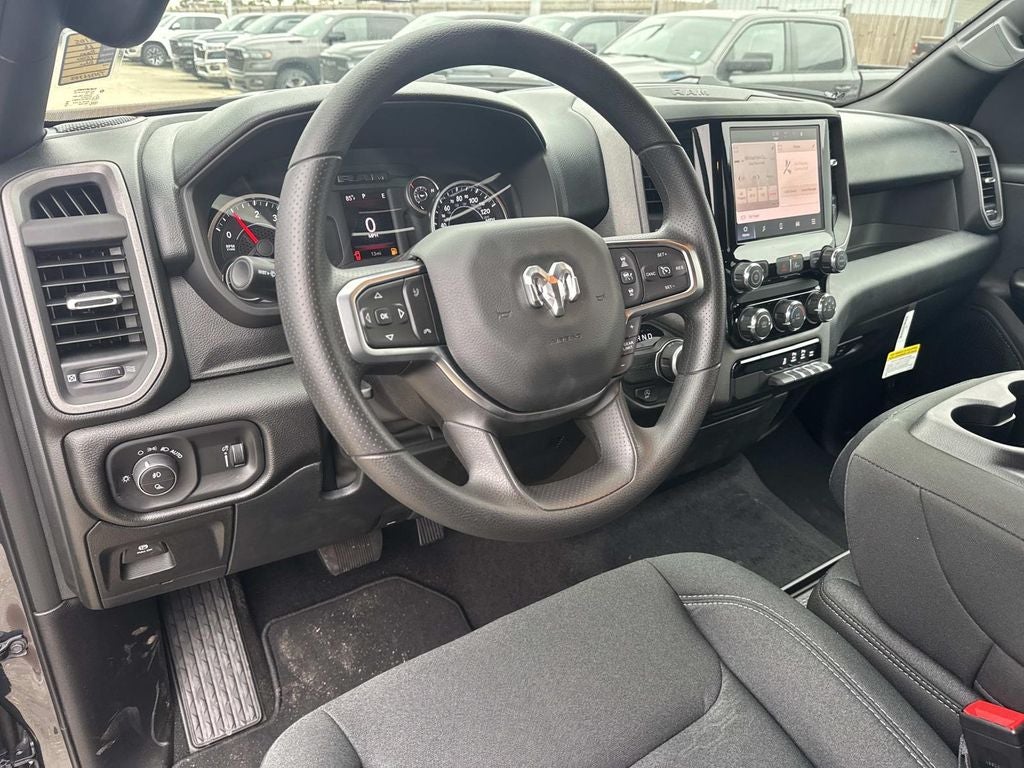 2026 RAM Ram 1500 RAM 1500 EXPRESS CREW CAB 4X2 5'7' BOX
