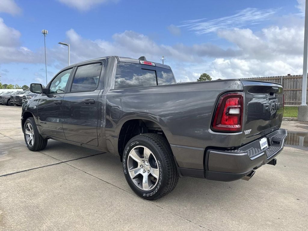 2026 RAM Ram 1500 RAM 1500 EXPRESS CREW CAB 4X2 5'7' BOX