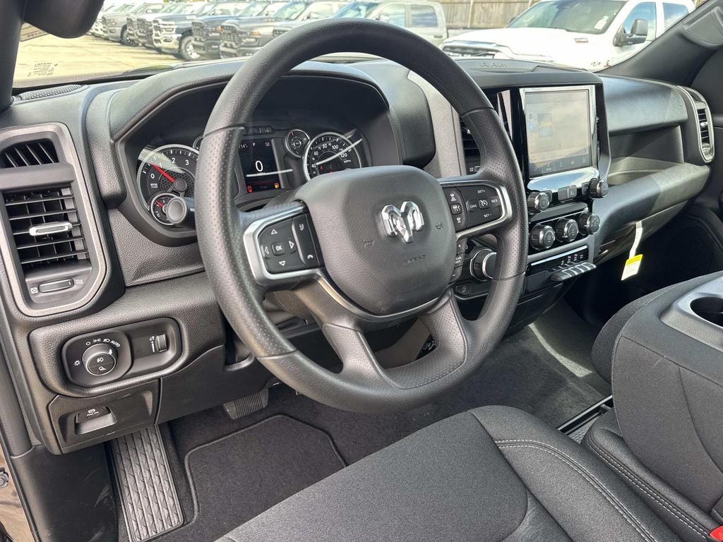 2026 RAM Ram 1500 RAM 1500 EXPRESS CREW CAB 4X2 5'7' BOX