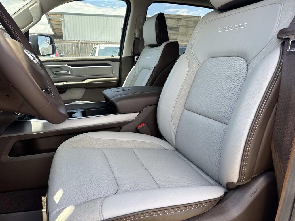 2026 RAM Ram 1500 RAM 1500 LARAMIE CREW CAB 4X2 5'7' BOX