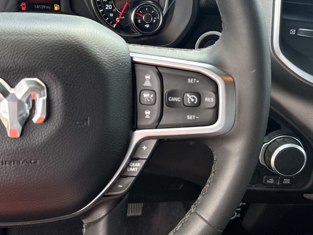 2025 RAM 1500 Big Horn Crew Cab 4x4 5'7' Box