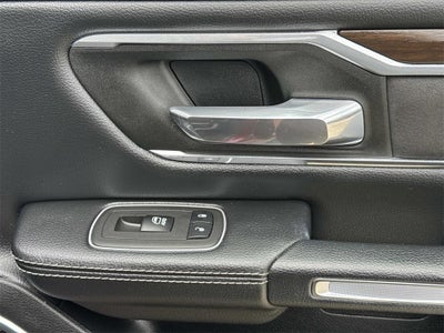2022 RAM 1500 Laramie Crew Cab 4x4 5'7' Box