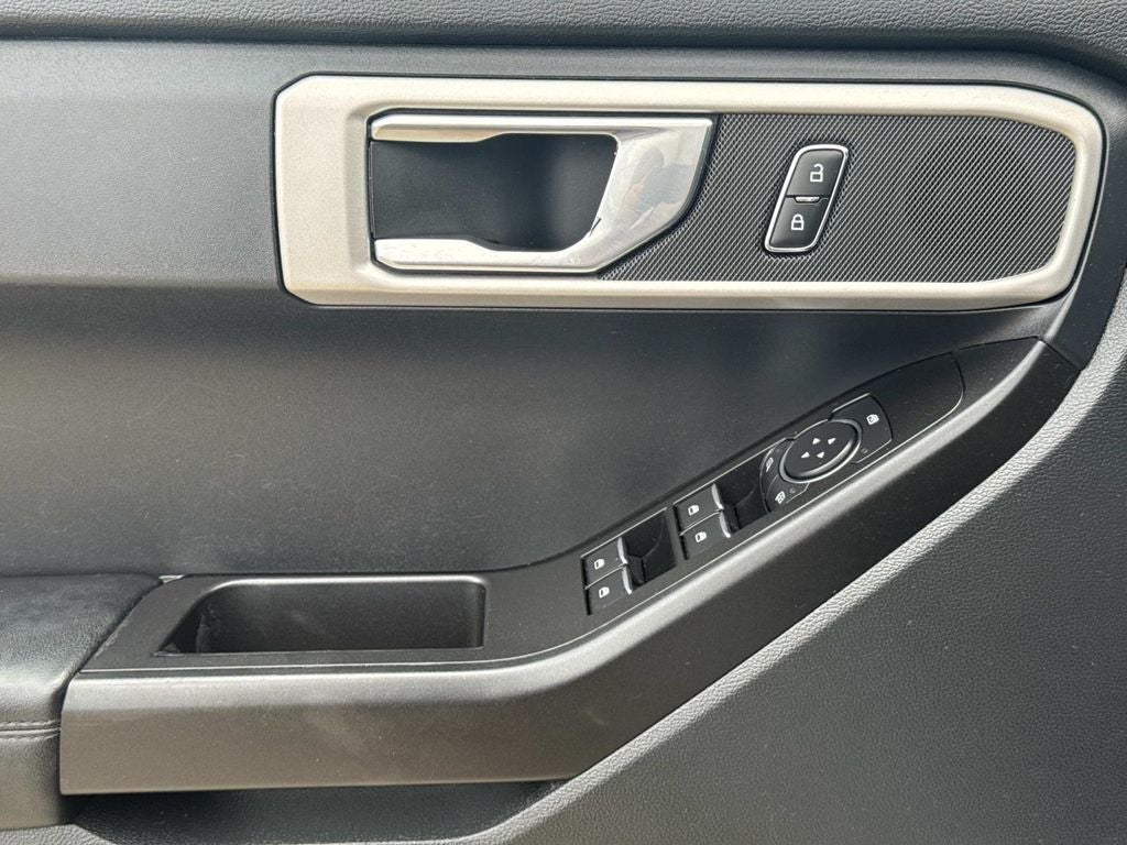 2021 Ford Explorer Base