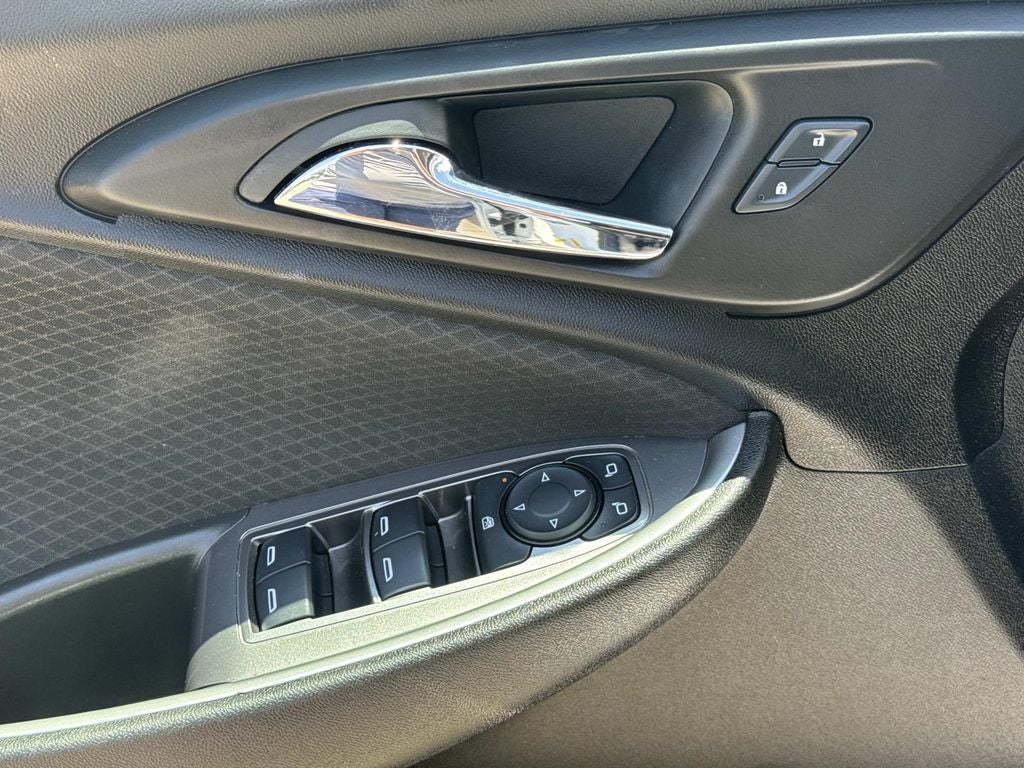 2025 Chevrolet Malibu FWD LS
