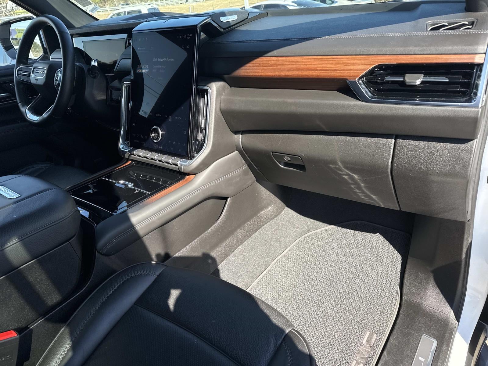 2025 GMC Yukon 4WD Denali