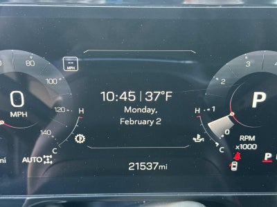 2025 GMC Yukon 4WD Denali